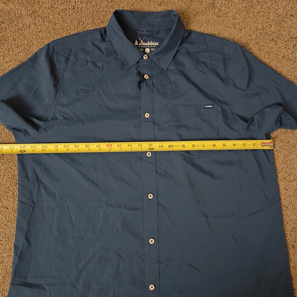 Chubbies Mens Short Sleeve Button Down Shirt Blue X Large Polyester Spandex NWT - Picture 9 of 9